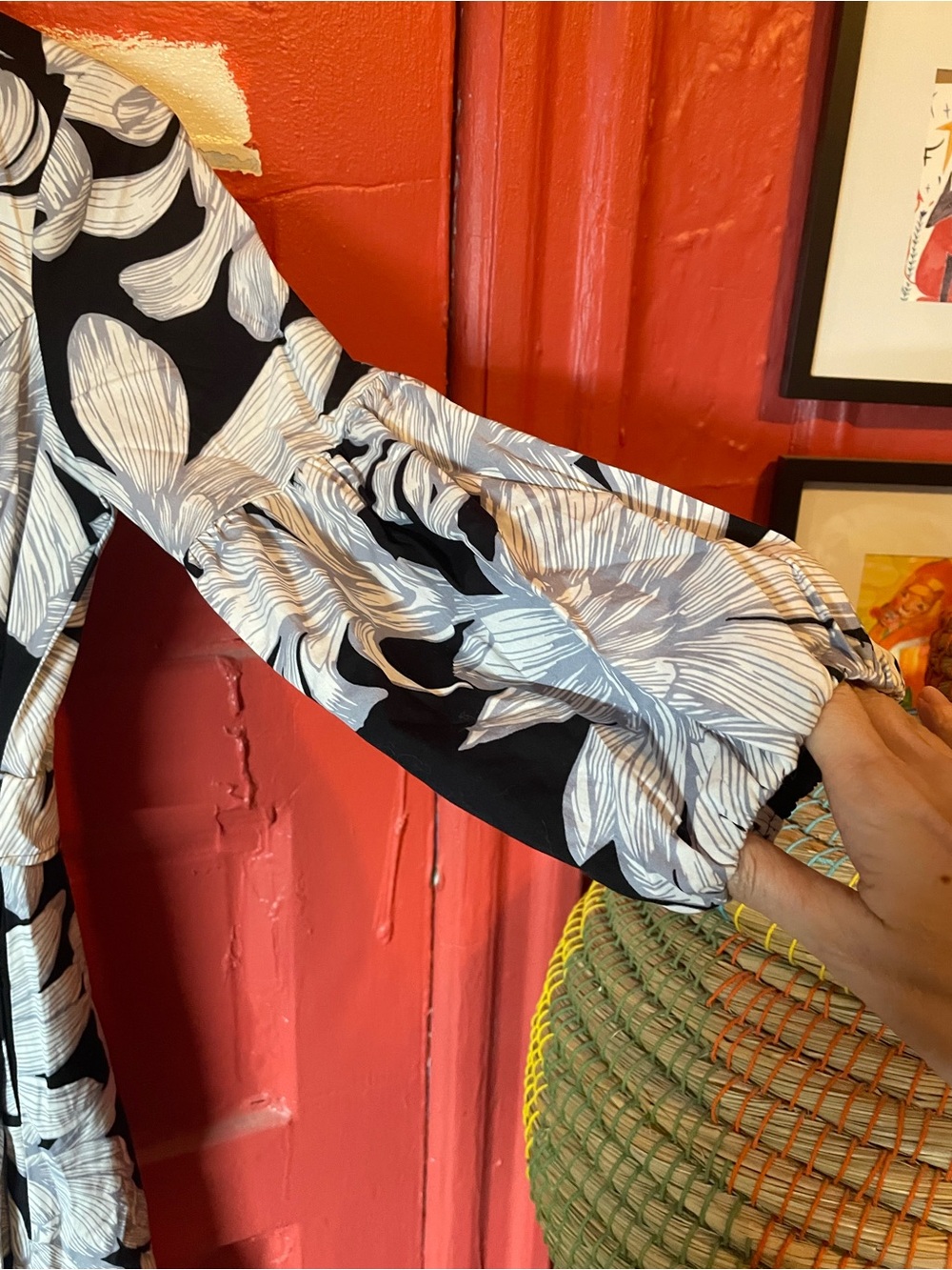 Anthropologie Maeve Black/White Botanical Floral Belted Puff Sleeve Midi Dress - Picture 4 of 6